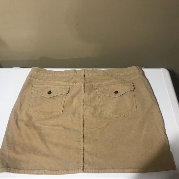 2 Corduroy miniskirt - Picture 2 of 4